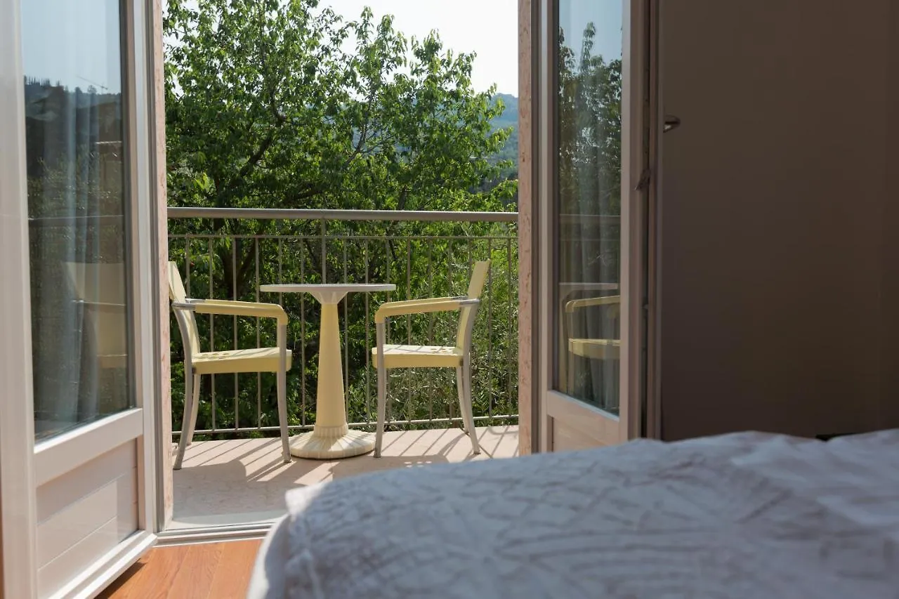 Hotel Al Caval Torri Del Benaco Italie