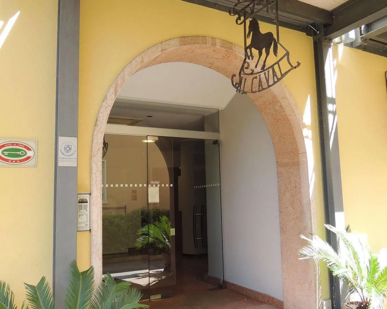 Hotel Al Caval Torri Del Benaco