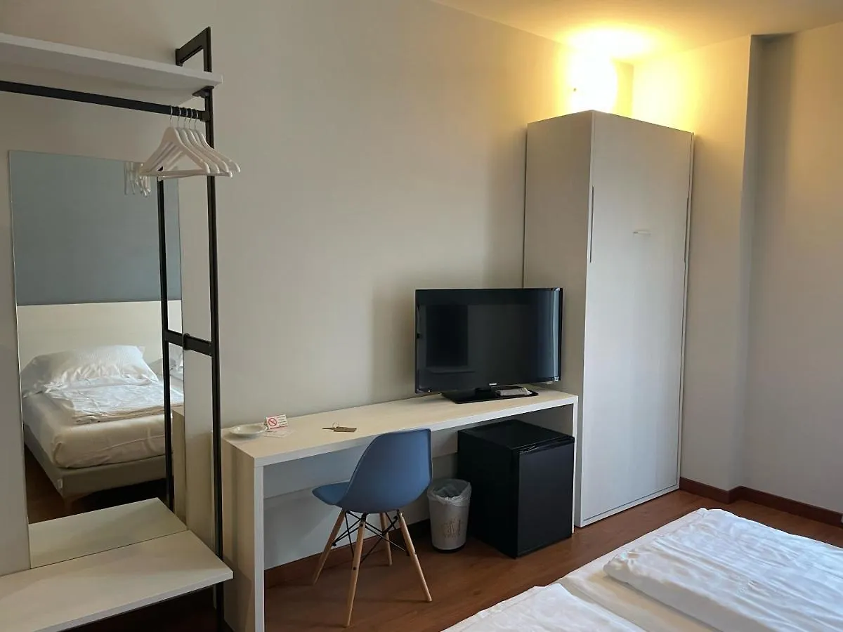 Hotel Al Caval Torri Del Benaco